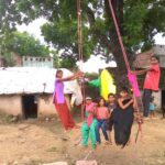 नाचते मोर, गूंजते गीत और भीगी परंपराएं
