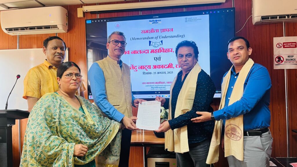 उत्तर प्रदेश और बिहार की सांस्कृतिक धरोहरों को जोड़ने के प्रयास होंगे तेज