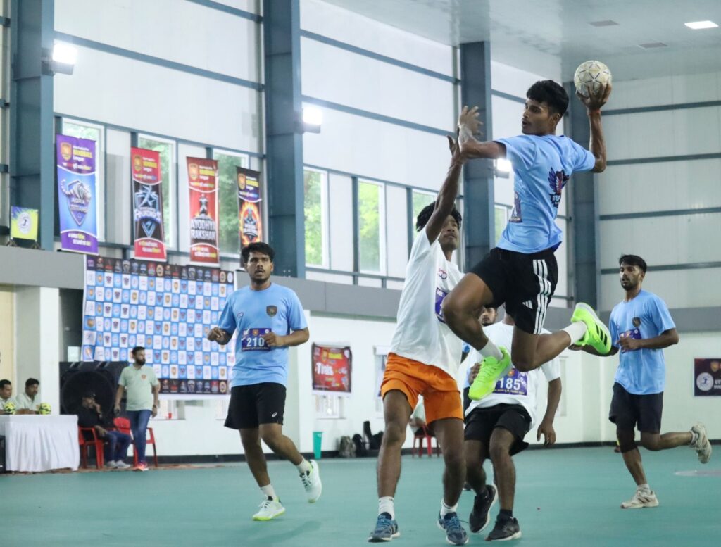 लखनऊ में यूपी प्रो हैंडबॉल लीग के ट्रायल शुरु, पहले दिन 250 खिलाड़ी उतरे मैदान में