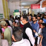 चिनहट सीएचसी में डिप्टी सीएम का ‘सरप्राइज छापा’: अव्यवस्था देख बिफरे ब्रजेश पाठक, स्वास्थ्य कर्मियों को दी कड़ी चेतावनी