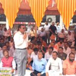 लखनऊ: जियो टैगिंग के विरोध में किराना और गल्ला व्यापारियों का प्रदर्शन, बाजार बंद कर दिया धरना, मुख्यमंत्री को भेजा ज्ञापन