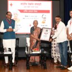राजभवन में आयोजित भारतीय रेड क्रॉस सोसाइटी की एजीएम में लखनऊ रेड क्रॉस सोसाइटी को मिला सर्वांगीण गतिविधियों का पुरस्कार